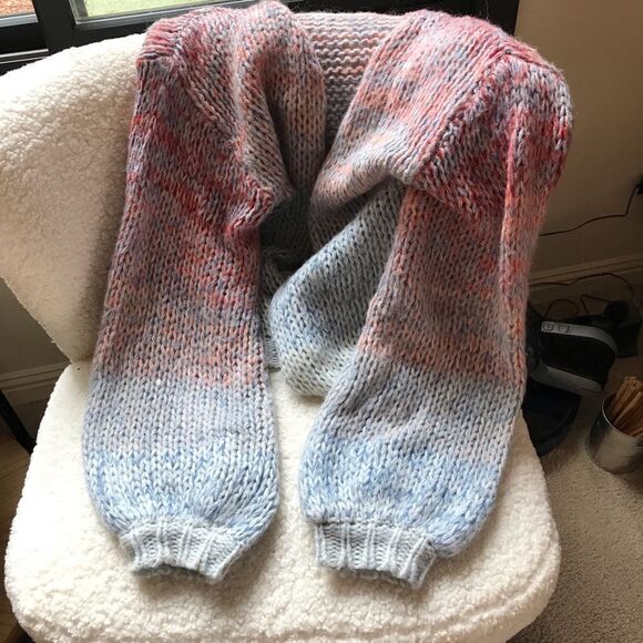 SUNDANCE sweater, loose knit with balloon 🎈sleeve. Looks great on! - Picture 5 of 10